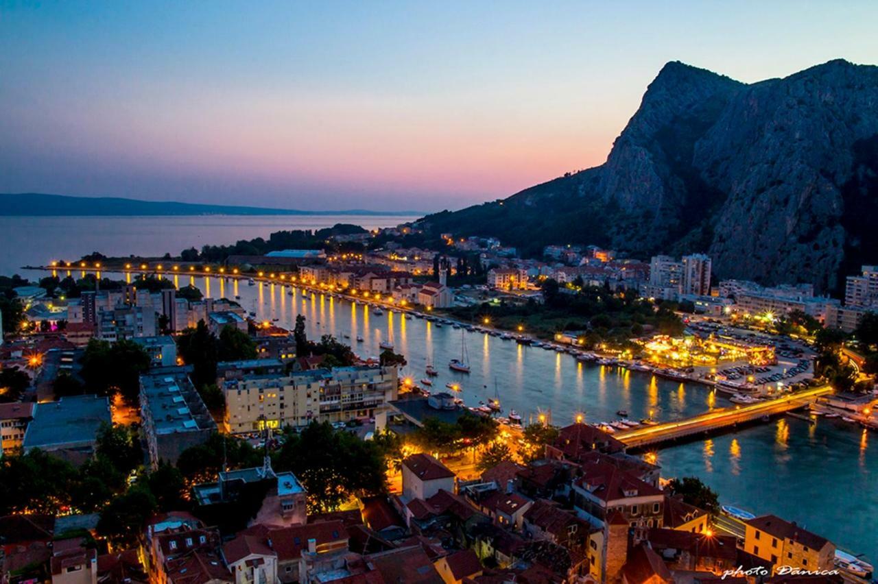 Apartments Iva Brstilo Omis Exterior photo