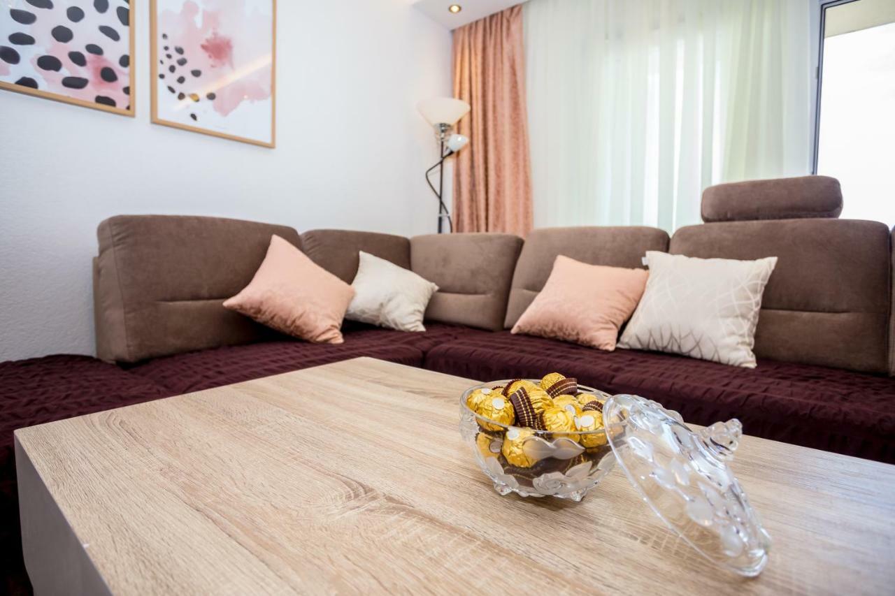 Apartments Iva Brstilo Omis Exterior photo